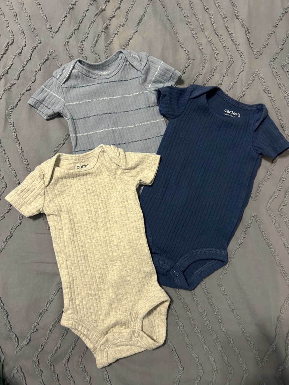 Carters 3-Pack short sleeve body suits